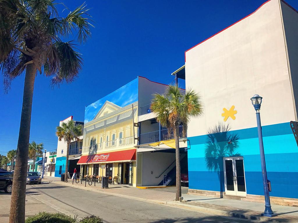 Sea And Breeze Hotel And Condo Tybee Island Exterior photo